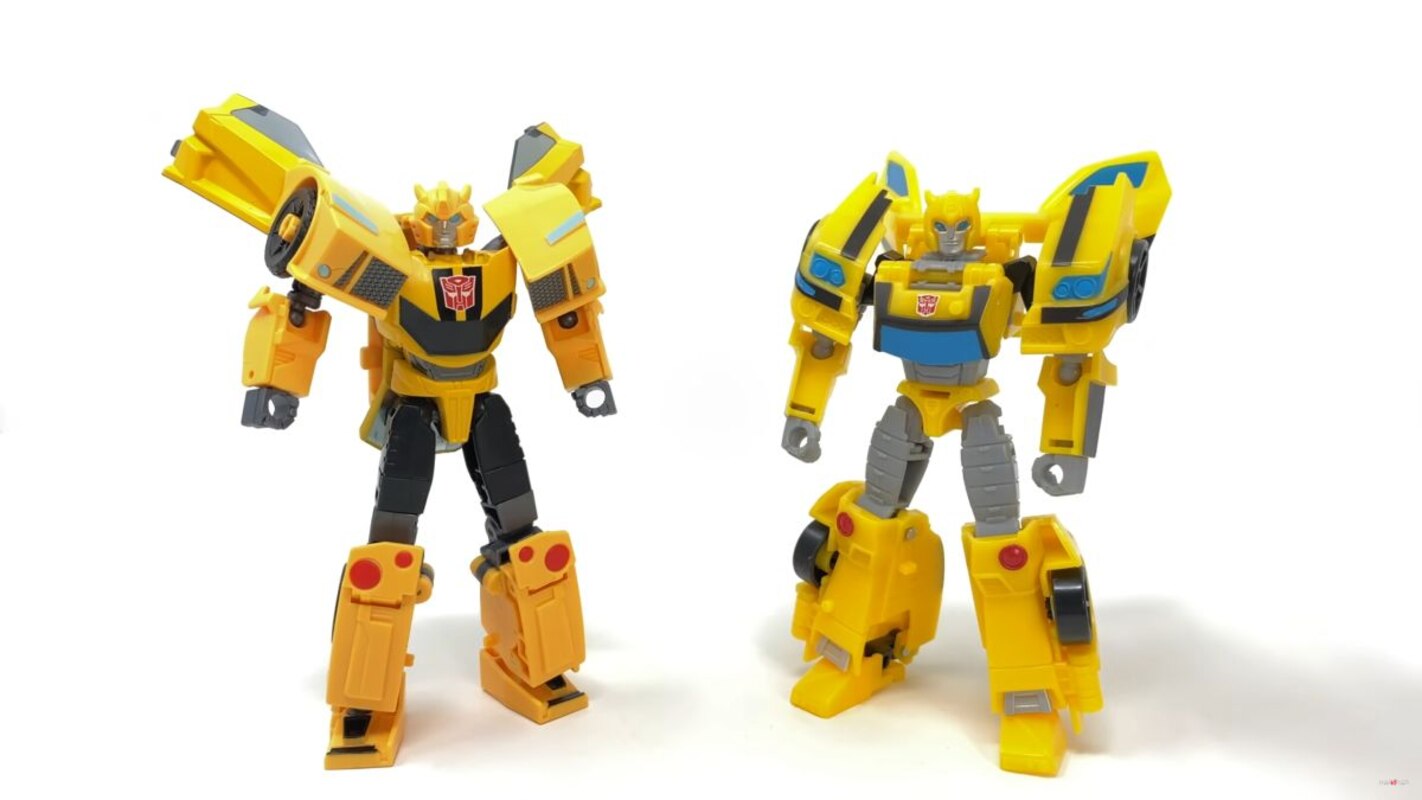 Deluxe deals bumblebee transformer